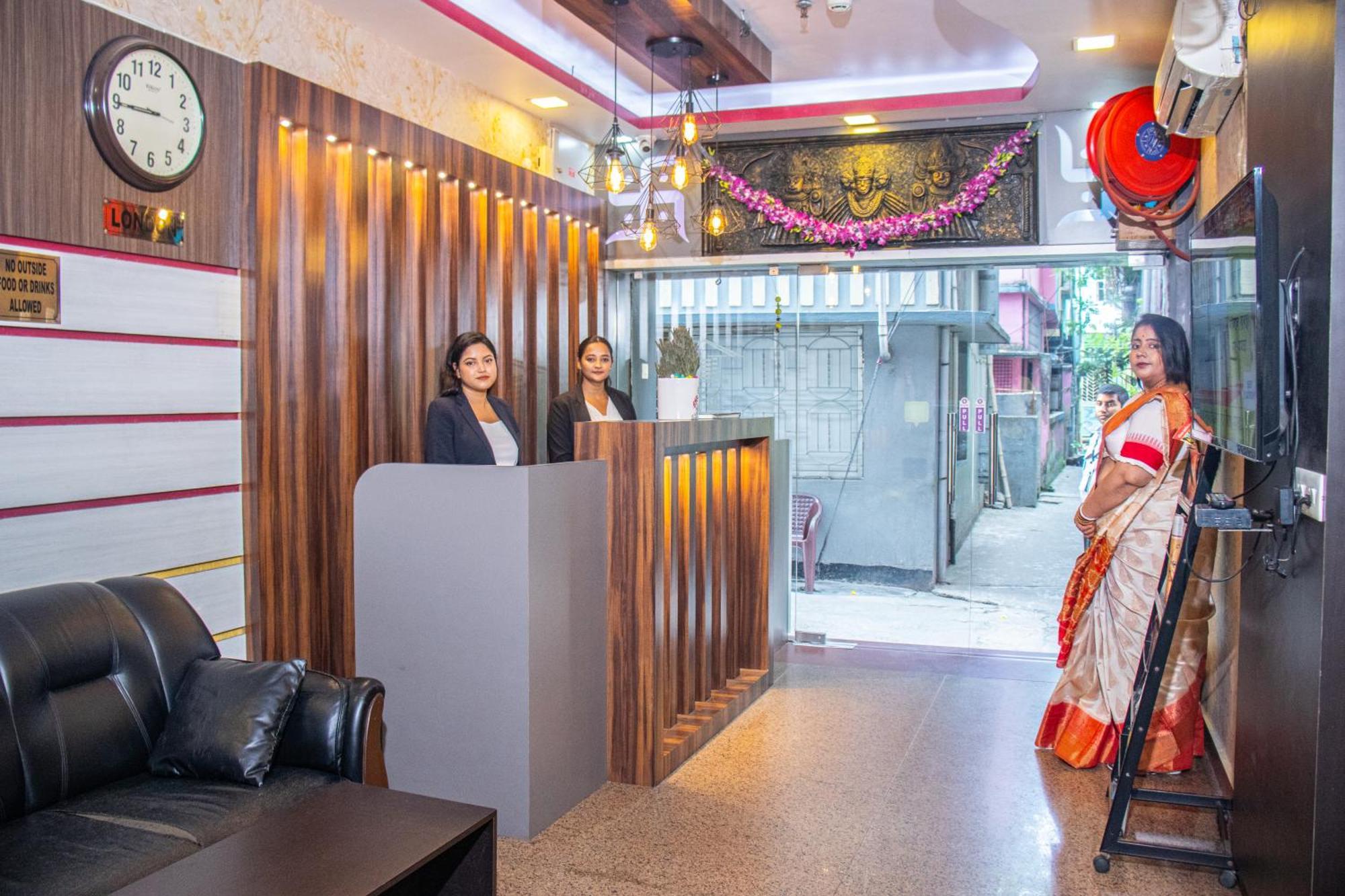 バブール ホテル コルカタ エクステリア 写真
